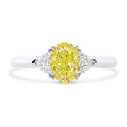 [18K, 1.27 carat] Yellow Gold Oval Fancy Vivid Yellow Color Diamond