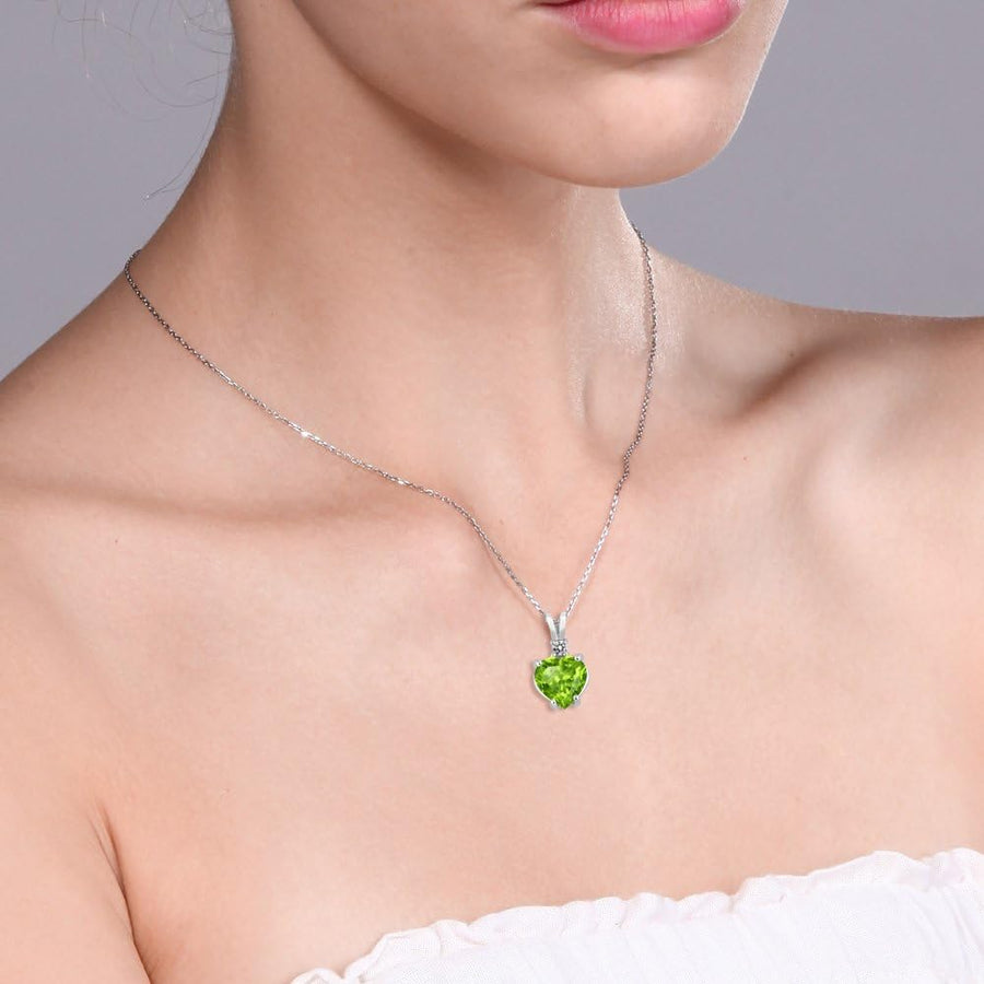 [14K, 1.57 Cttw] White Gold Green Peridot & White Diamond Pendant Necklace